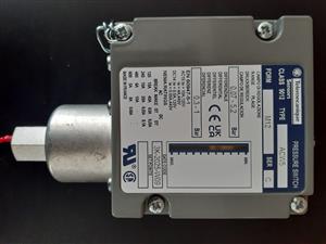 Telemecanique ACW5M129012 Pressure Switch