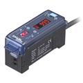 Keyence FS-V1P Fiber Amplifier, Cable Type, Main Unit, PNP